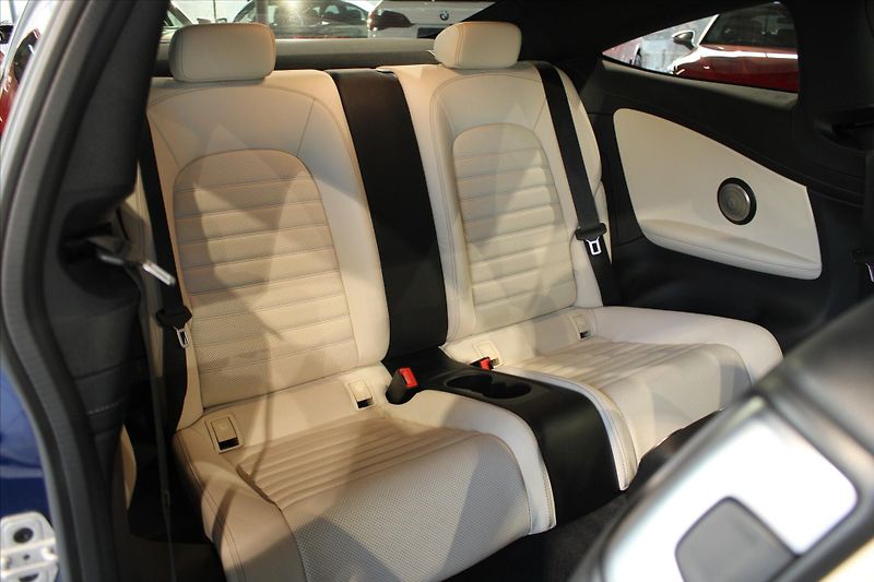 Mercedes-Benz Třídy C 250d Coupé AMG Line DIS+/Burme - fotka 25 z 30