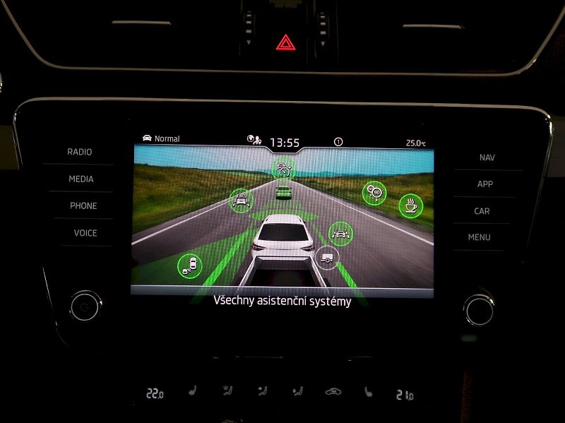 Škoda Superb (2023) STYLE 2.0TDI 110KW DSG - fotka 29 z 43