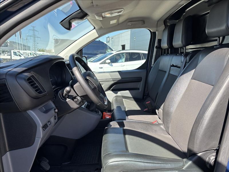 Opel Vivaro 2,0 Cdti 90kW Enjoy L2 DPH - fotka 20 z 33