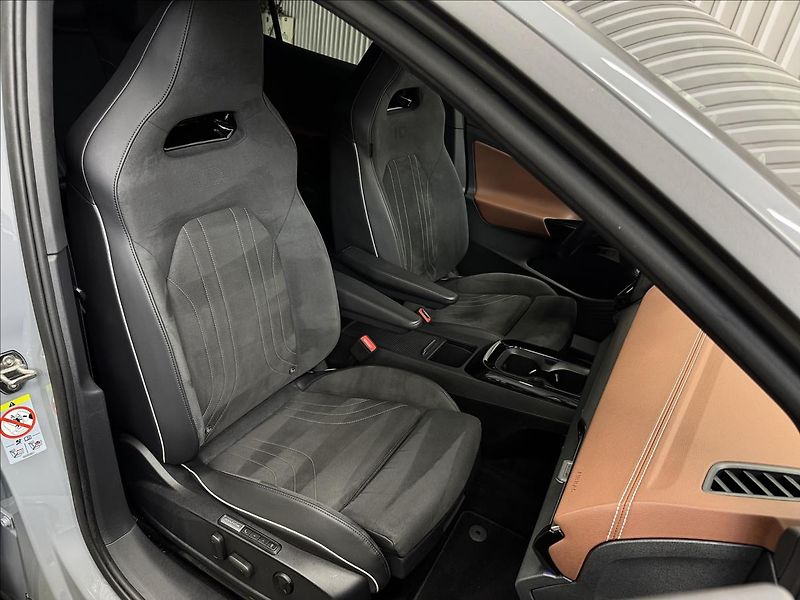 Volkswagen ID.4 150kW DCC MAX 1ST PLUS PRO PF. - fotka 47 z 50