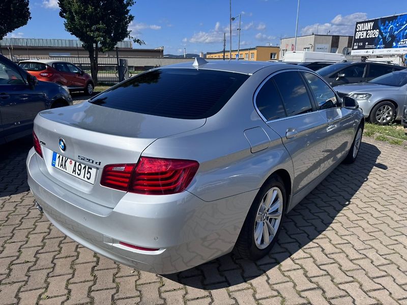 BMW Řada 5 (2014) XDRIVE 520D 2,0 140 KW 2. MAJ - fotka 4 z 47