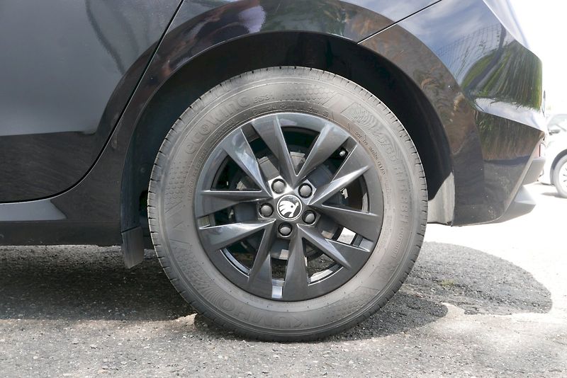 Škoda Fabia (2025) 1.0 TSI 70 kW M5° Top Selectio - fotka 25 z 27