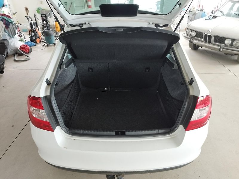 Škoda Rapid (2014) 1,6TDI,66KW,ALU,TAŽNÝ,TOP - fotka 10 z 27