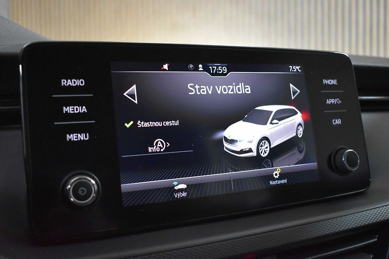Škoda Scala 1.6 TDI 85kW ACC*Mirror Link* - fotka 23 z 32