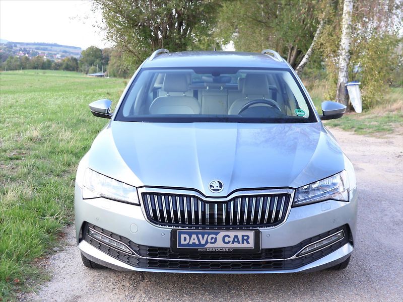 Škoda Superb 2,0 TDI DSG 4x4 CZ Style DPH - fotka 2 z 33