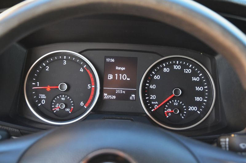 Volkswagen Crafter (2019) 2.0 TDi 103kW L2H2 KLIMATIZACE - fotka 23 z 29