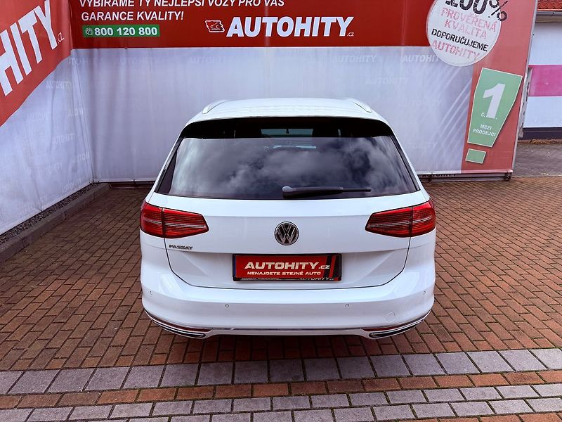 Volkswagen Passat 2.0 TDi DSG R-Line, ČR - fotka 7 z 26