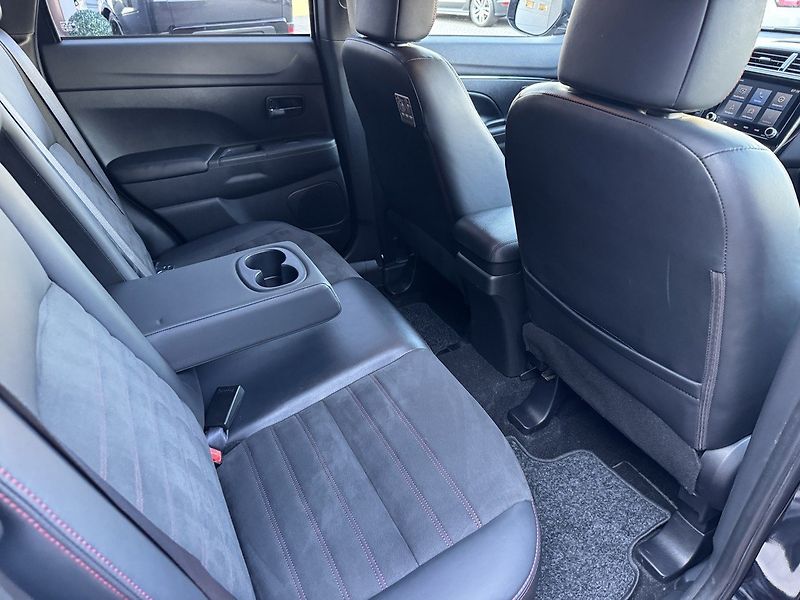 Mitsubishi ASX (2021) 2.0i Mivec Automat LED Kamera - fotka 19 z 50