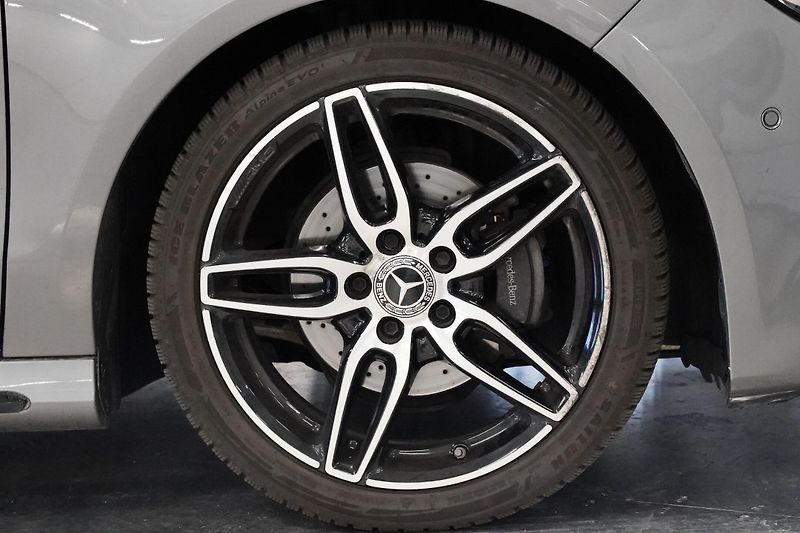 Mercedes-Benz CLA - fotka 9 z 23