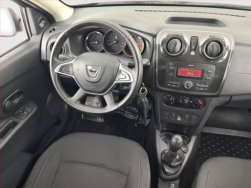 Dacia Logan (2018) 1.0 SCe, Serv.kniha - fotka 7 z 14