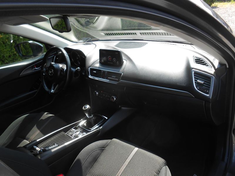 Mazda 3 2.0,FULL LED,KAMERA,head-up - fotka 16 z 49