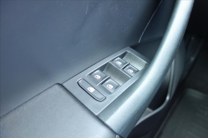 Škoda Rapid 1,4 TDi,ČR,SERV. KN.,AMBITION. - fotka 26 z 30