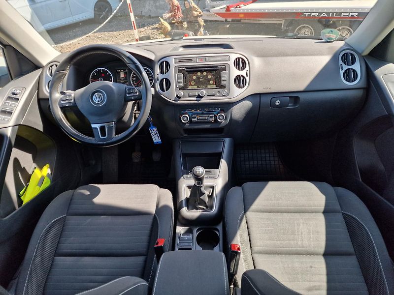 Volkswagen Tiguan 2,0TDI CUP TAŽNÉ  - fotka 12 z 19