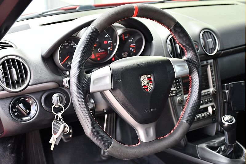 Porsche Boxster 2.7 987 PĚKNÝ STAV  - fotka 20 z 37