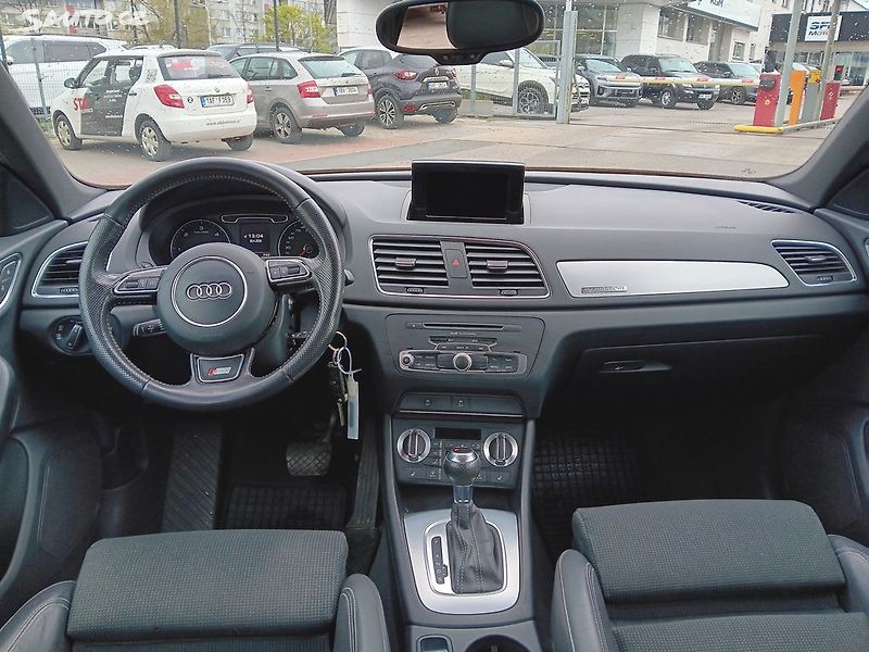 Audi Q3 2.0 TDI 130kW QUATTRO - fotka 12 z 32
