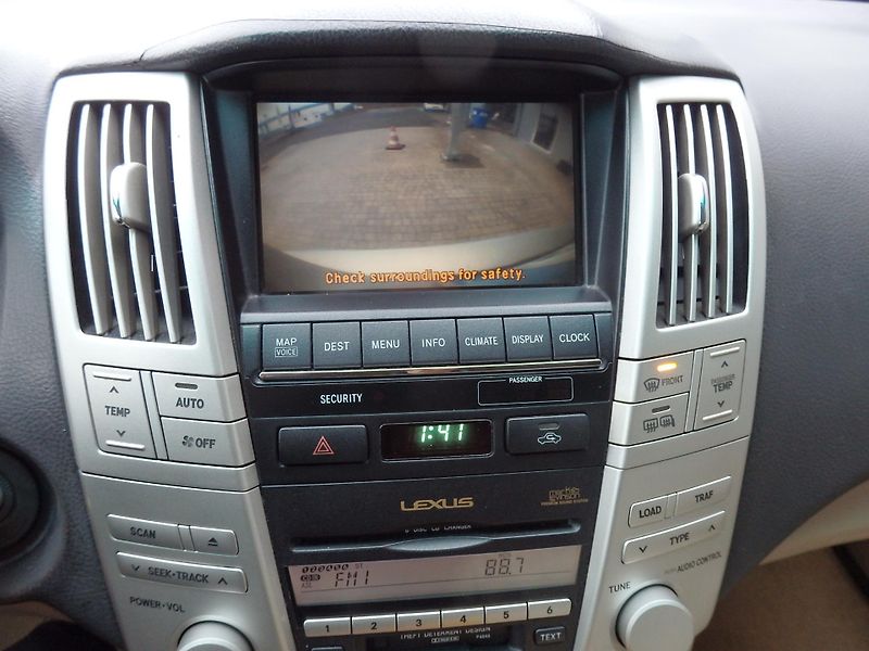 Lexus RX 400h 3.3i 200 kW DIGI. KLIMA - fotka 15 z 16
