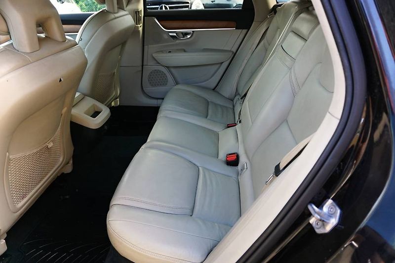 Volvo V90 (2019) INSCRIPTION POLESTAR 2,0D5 173 - fotka 29 z 60