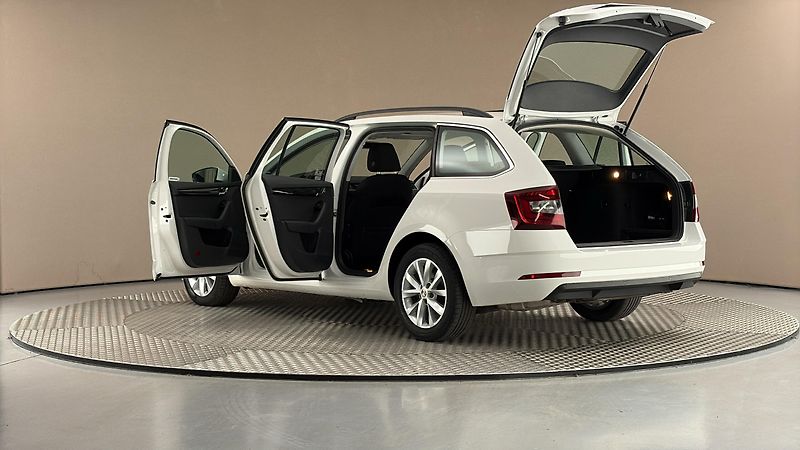 Škoda Octavia 2.0 TDI DSG 4x4 Style Combi - fotka 7 z 25