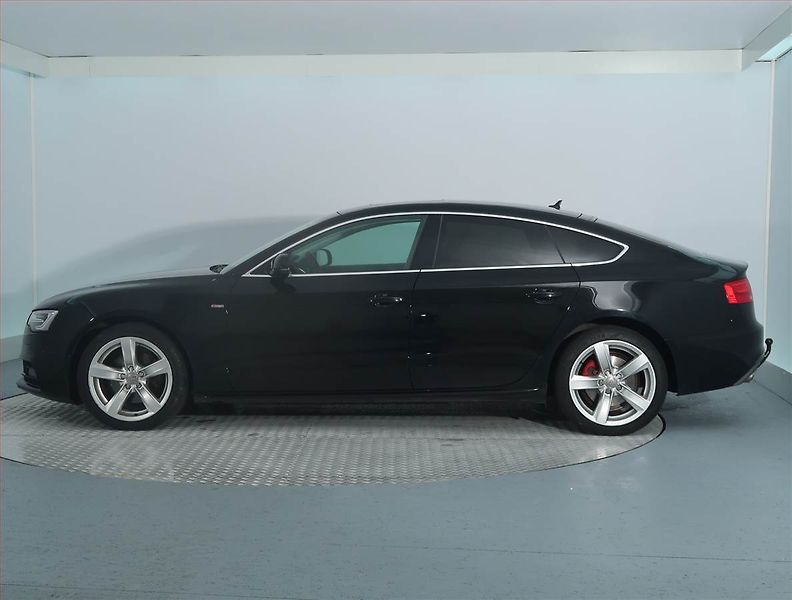 Audi A5 (2016) S-Line 2.0 TDI, Automat - fotka 3 z 19