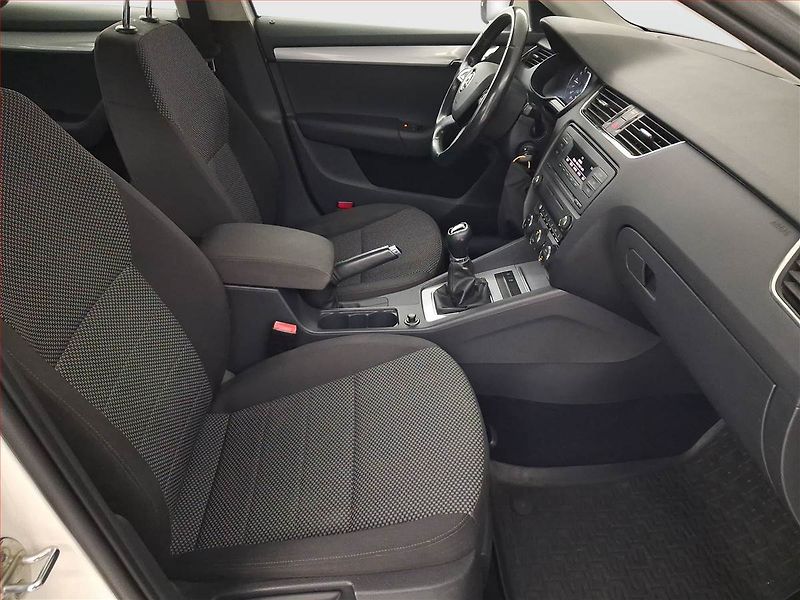 Škoda Octavia (2013) 2.0 TDI, 4X4, Tempomat - fotka 9 z 18