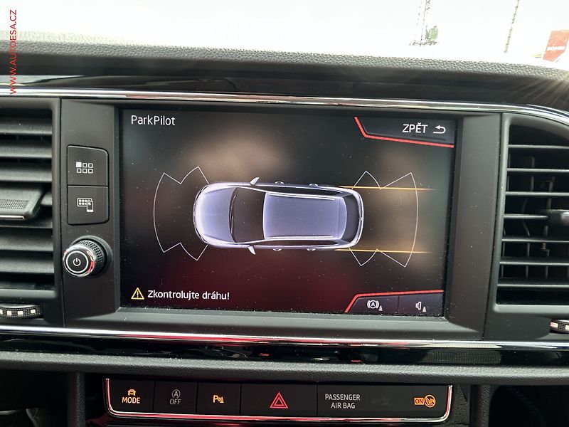 Seat Leon (2019) 1.5 TSi, FR - fotka 15 z 17