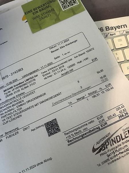 Renault Mégane (2019) 1.3 TCe Limited, NOVÝ MOTOR! - fotka 32 z 35