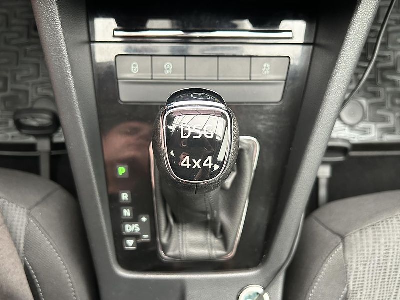 Škoda Octavia 2.0 TDI 4x4 Style - fotka 18 z 28