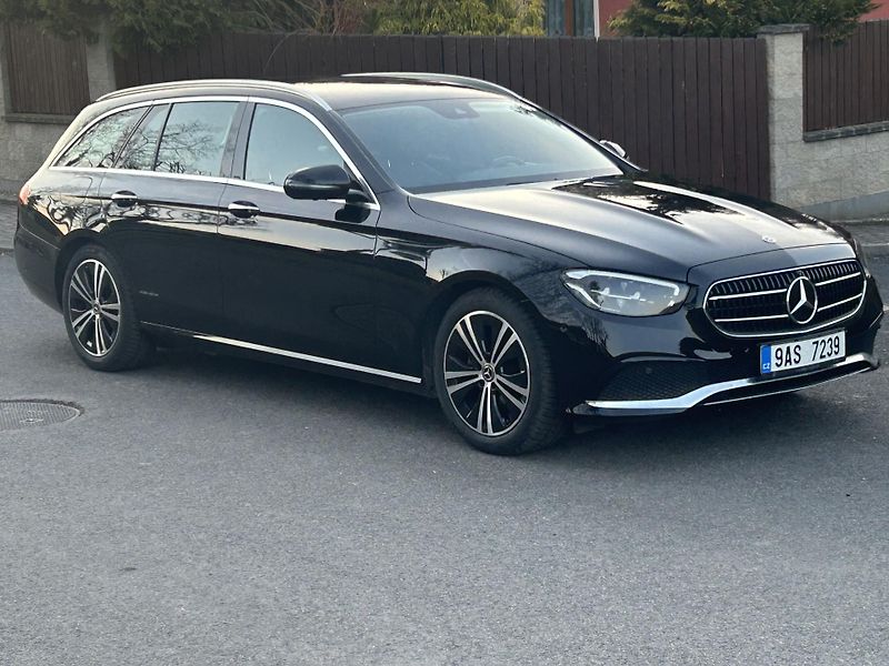 Mercedes-Benz Třídy E (2023) 200d AVANTGARDE ČR 1.maj TAŽNÉ - fotka 11 z 42