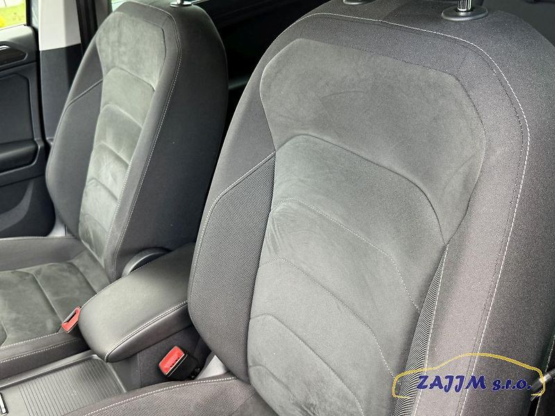 Volkswagen Tiguan 2.0TDI 4x4 + tažné, kamera - fotka 34 z 60