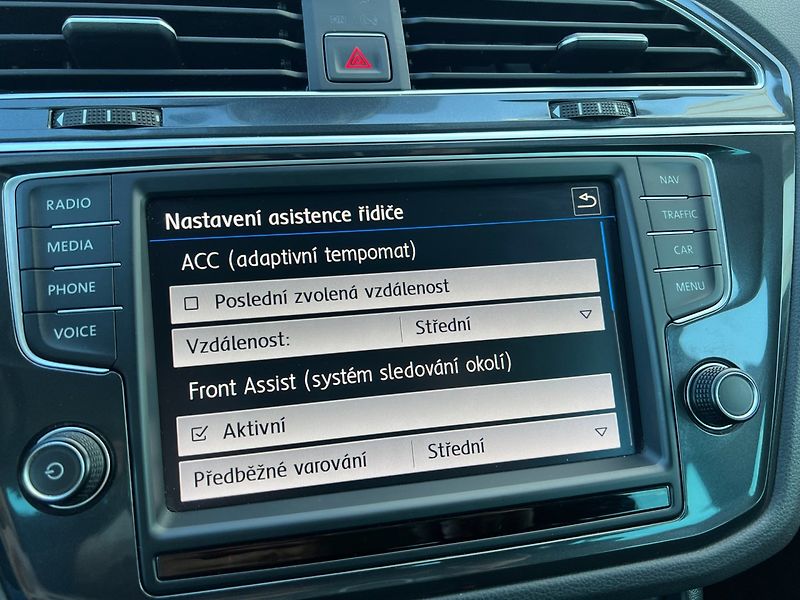 Volkswagen Tiguan (2016) 1.4TSi 110kW HIGHLINE 4Motion - fotka 29 z 37