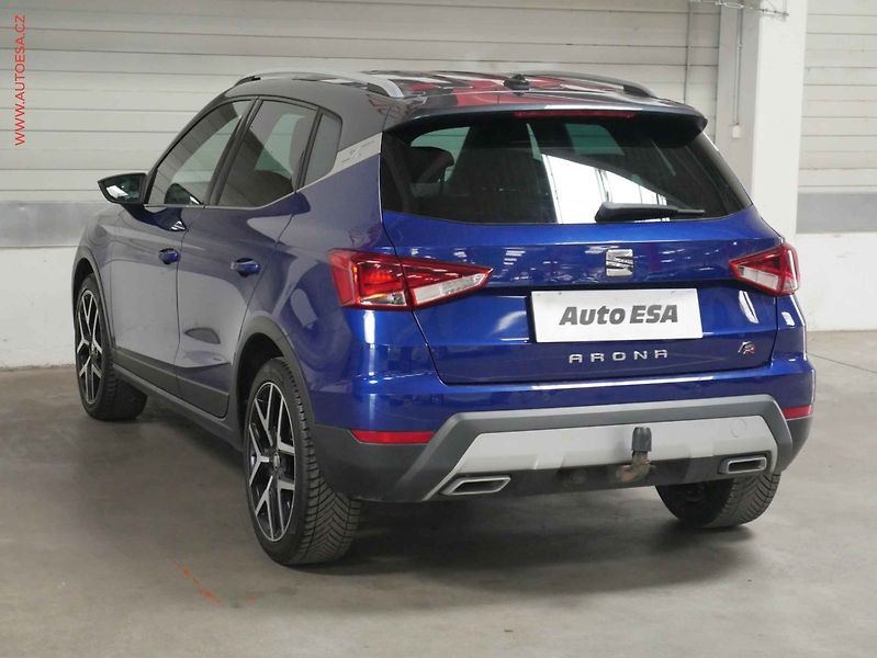 Seat Arona (2019) 1.5 TSi, FR, navi, TZ - fotka 4 z 21
