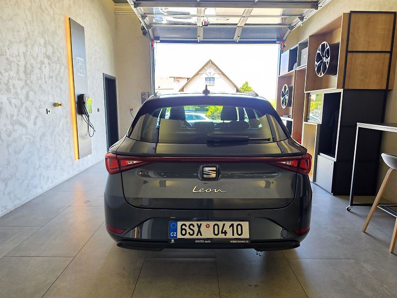 Seat Leon (2024) SP Style 1.5 TSI 115k - fotka 8 z 15