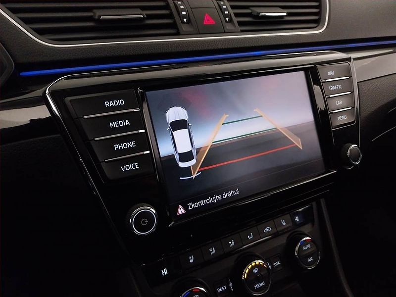 Škoda Superb (2016) Laurin&Klement 2.0 TDI 4x4 - fotka 20 z 24