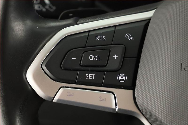 Volkswagen T-Cross (2023) Life 1.0 TSI, Automat - fotka 16 z 18