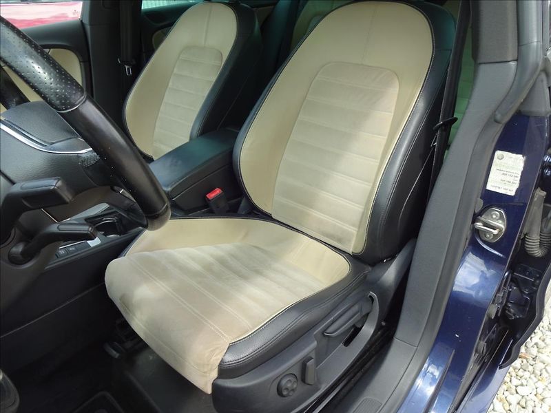 Volkswagen Passat CC 2.0TDi 125kW - fotka 20 z 70