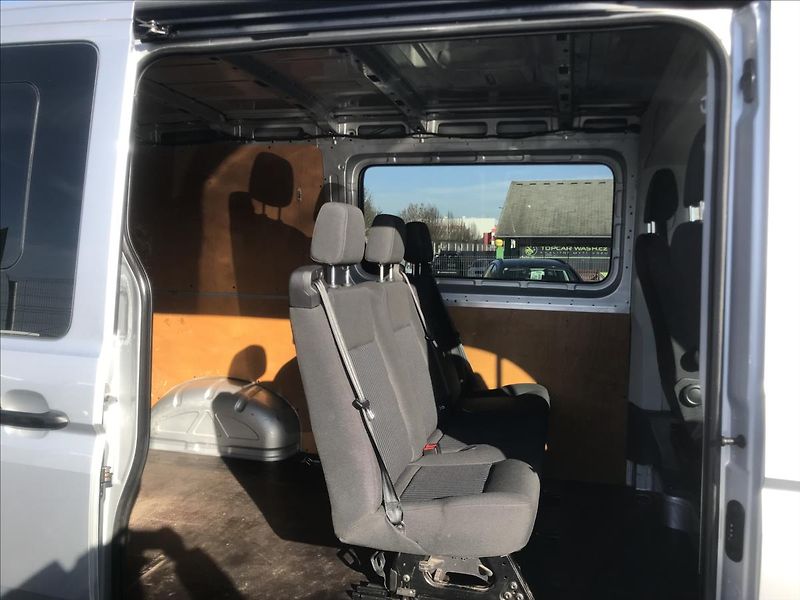 Volkswagen Crafter 2,0 - fotka 9 z 14