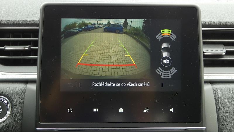 Renault Captur 1,3  TCe 140 Techno EDC - fotka 15 z 22