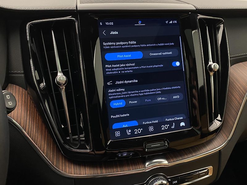 Volvo XC60 T6 AWD RECHARGE DARK ULTIMATE  - fotka 49 z 66