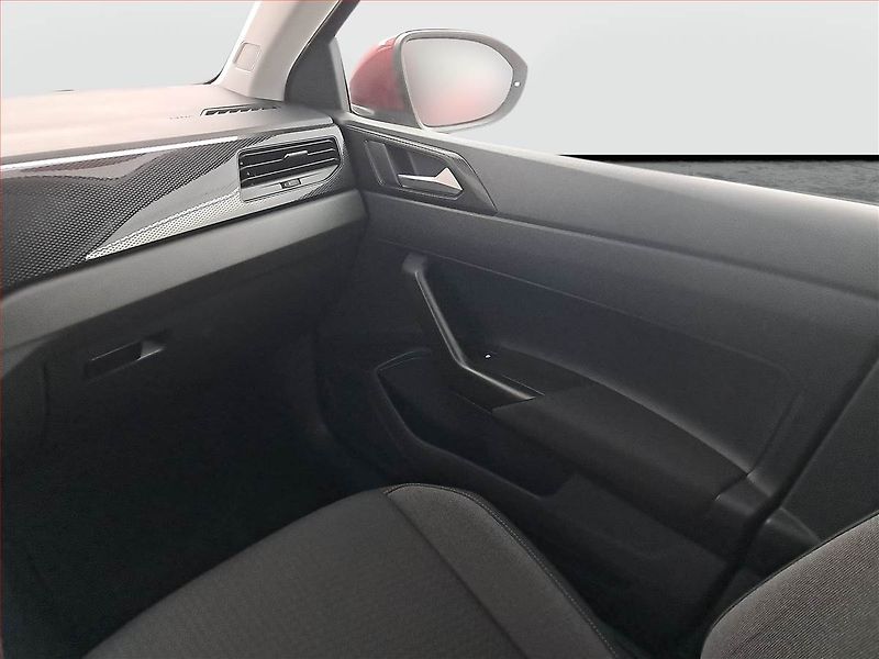 Volkswagen Taigo (2022) Life 1.0 TSI, Automat - fotka 8 z 19