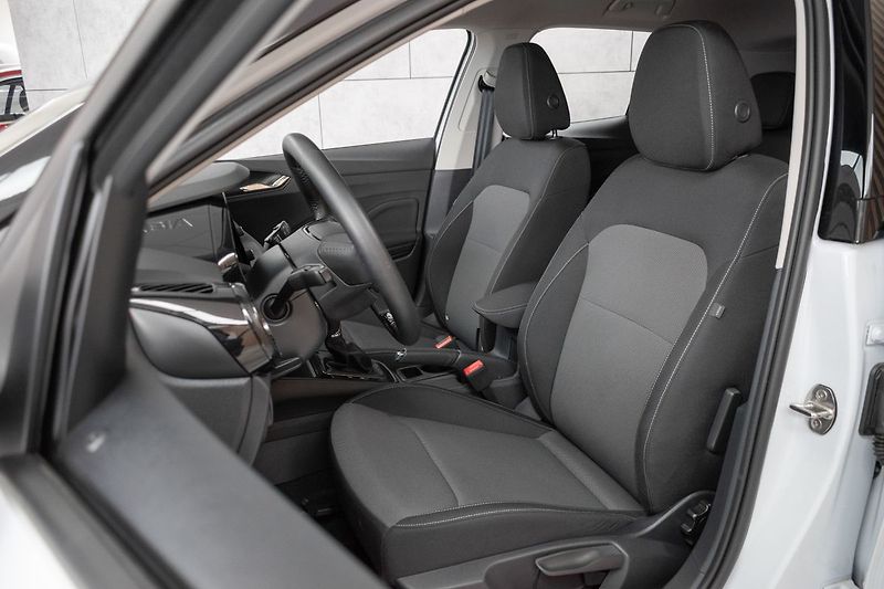 Škoda Fabia 1.0 TSI DSG*130 EDITION*ZÁRUKA - fotka 10 z 35