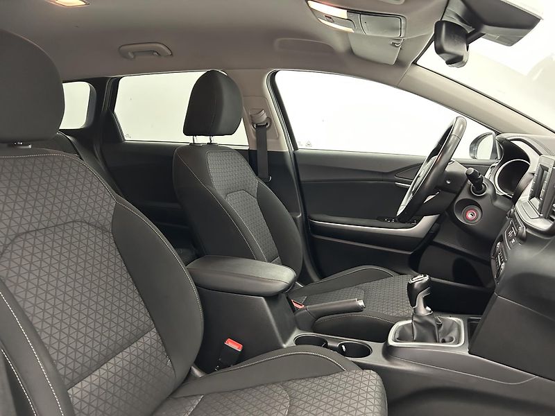 Kia Ceed 1.4 T-GDi TOP (2020) - fotka 18 z 22