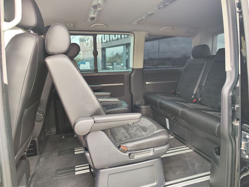 Volkswagen Multivan 2.0 TDi/110kW Highline DSG - fotka 15 z 33