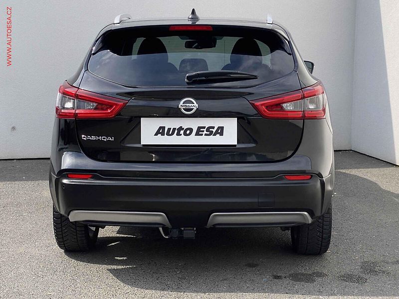 Nissan Qashqai (2017) 1.2 DIG-T, Tekna, LED, navi - fotka 5 z 20