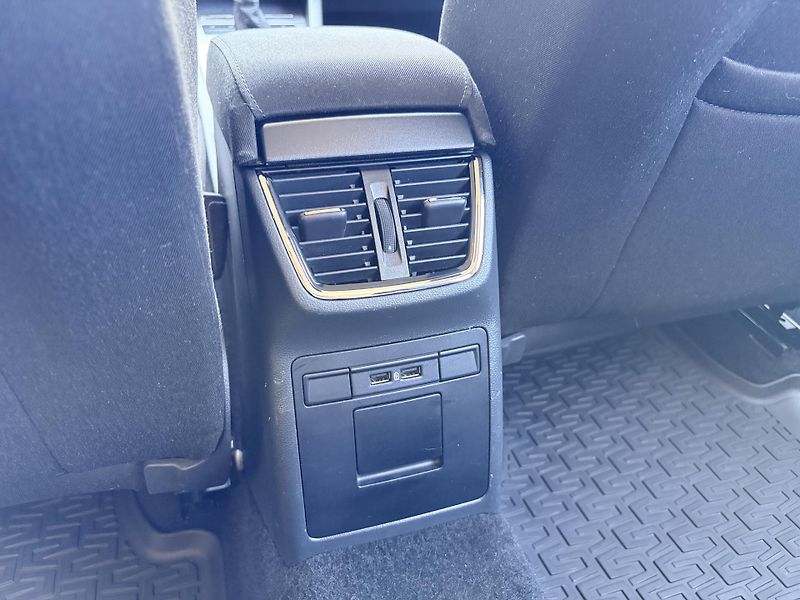 Škoda Octavia 2.0TDI 4x4 DSG - fotka 36 z 42
