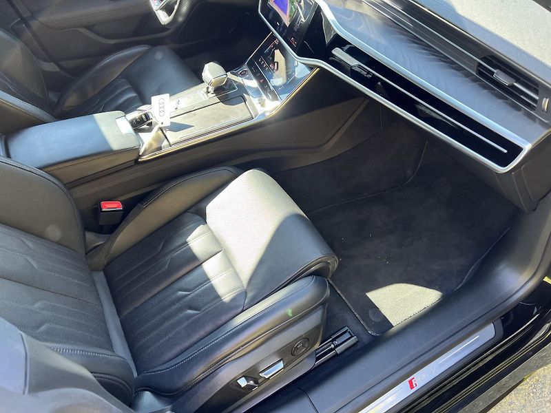 Audi RS 7 (2020) SPORTBACK 4.0 TFSI V8, 441kW - fotka 12 z 28