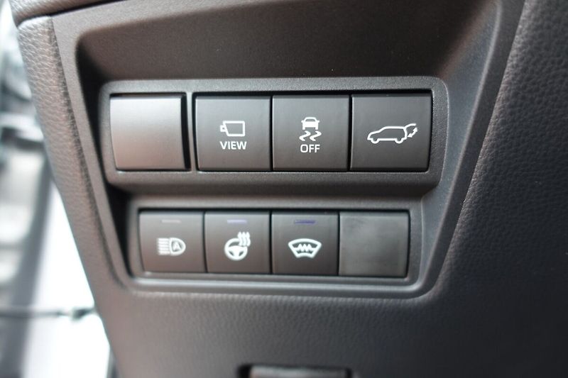 Toyota Yaris Cross 1,5 HEV Executive Tech VIP - fotka 20 z 36