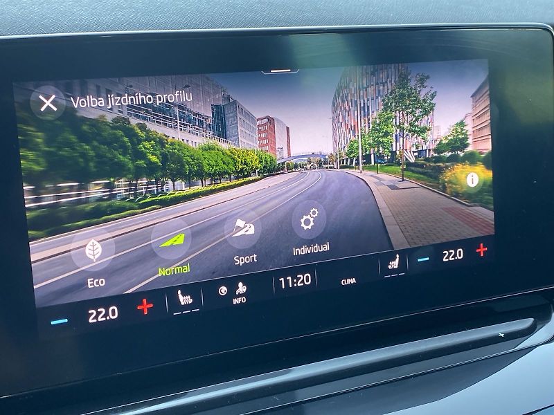 Škoda Octavia (2024) Combi 2.0 TDI DSG Style+ - fotka 20 z 35