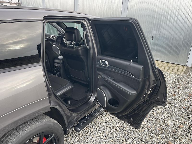 Jeep Grand Cherokee 6.4i 480PS HEMI SRT CZ 78000KM - fotka 135 z 187