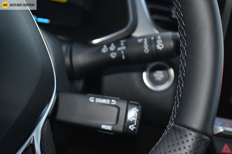 Renault Captur techno E-Tech full hybrid 145 - fotka 42 z 50