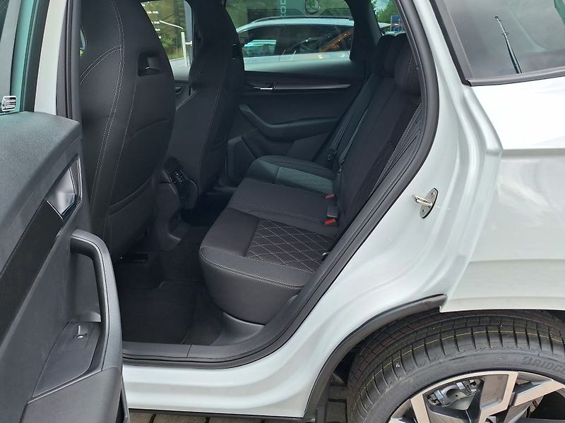 Škoda Karoq Sportline 1,5TSI 110kW - fotka 7 z 11